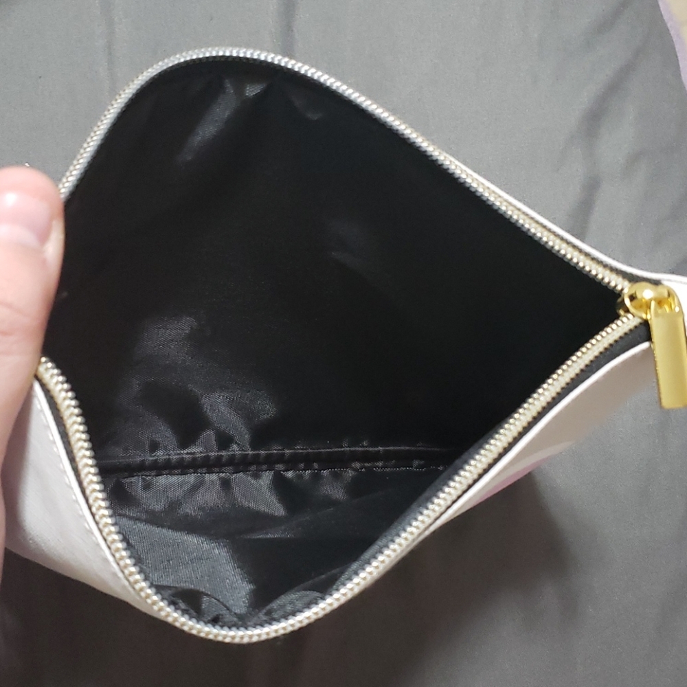 Makeup bag - Picture 4 of 7